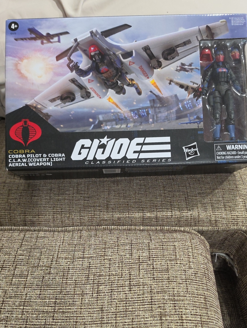 Hasbro G.I. Joe Classified Series Cobra Pilot Claw — Black & Red